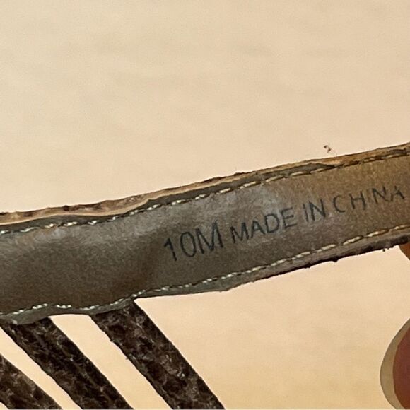 Women's Naturalizer Espadrille Tan Snake Print Size 10M Wedge - Picture 8 of 11